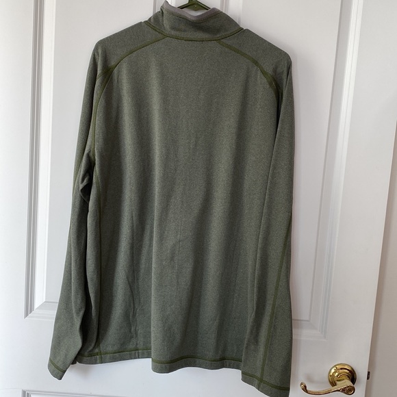 The North Face Men's Quarter-Zip pullover - Picture 4 of 6